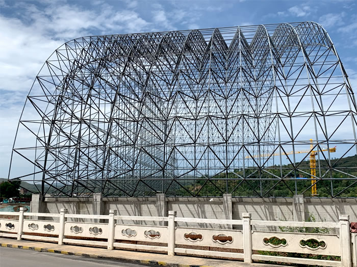 五大连池山寨矿储煤棚网架